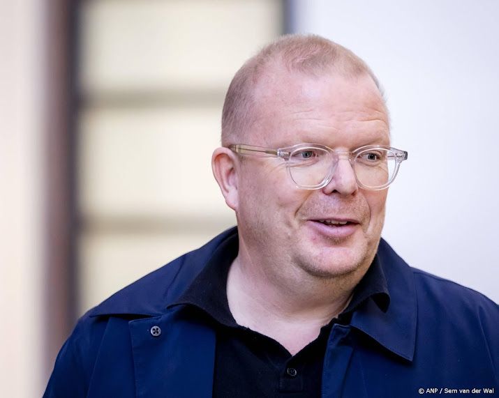 Roddelpraat-presentator Jan Roos vrijgesproken van opruiing