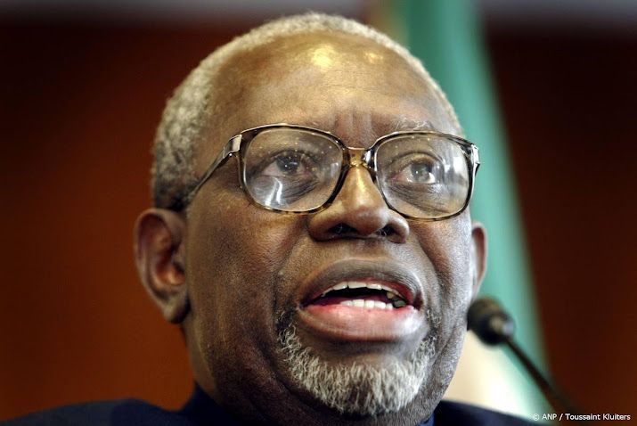 Koningspaar herdenkt verbindende oud-president Suriname Venetiaan