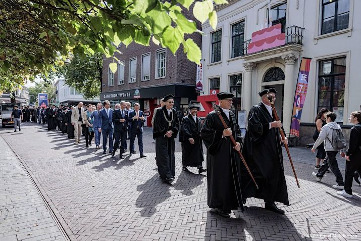 Universiteit Twente schrapt cum laude vanwege ongelijkheid  