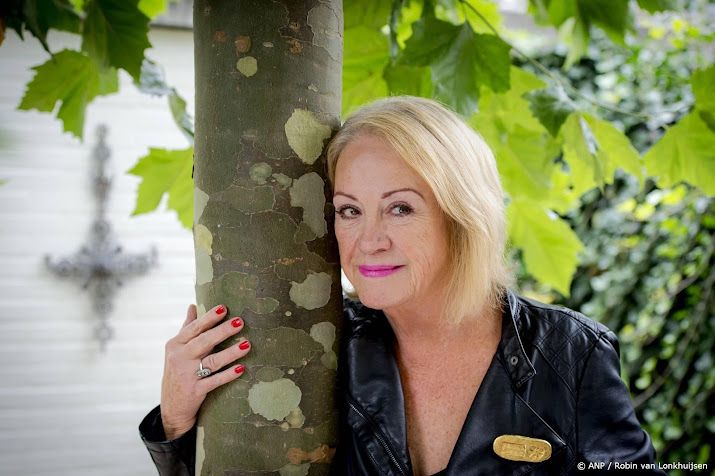 Gordon in shock door overlijden Viola Holt 