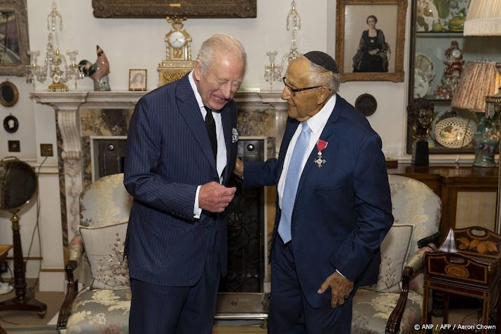 Koning Charles herdenkt Holocaustoverlevende Manfred Goldberg