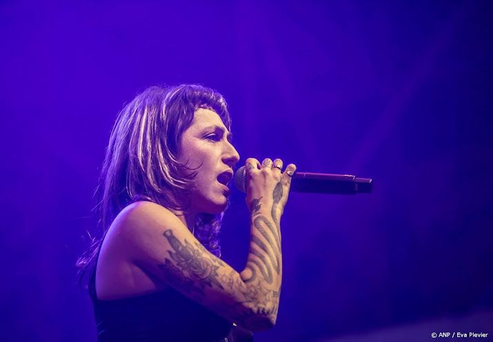 Sophie Straat vindt anti-AZC-lied 'doodeng en gevaarlijk'