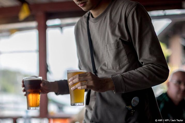 Vakantiegangers Thailand riskeren boete bij biertje in de middag