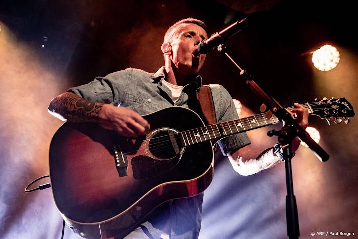 K's Choice bekritiseert formatie in Not an Addict-cover