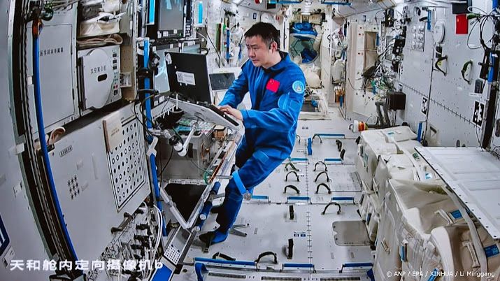 Drie Chinese astronauten met ruim week vertraging terug op aarde