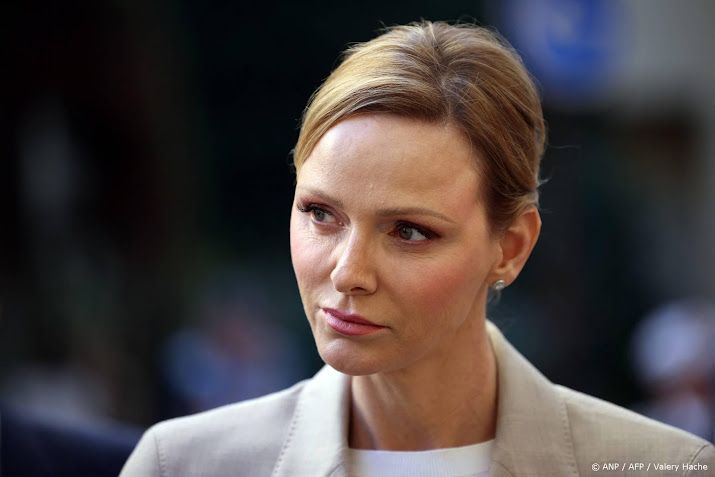 Prinses Charlène geeft startsein voor liefdadigheidswedstrijd 