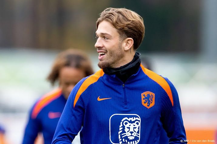 Valente maakt maandag tegen Litouwen debuut voor Oranje