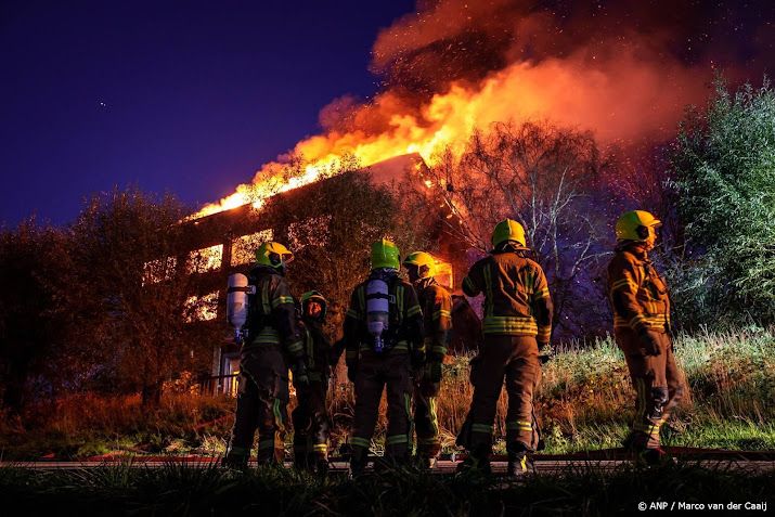 Tweede NL-Alert voor brand in leeg pand Middelharnis