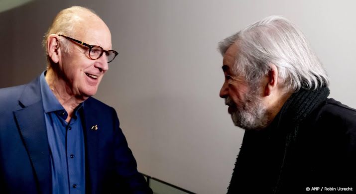 Maarten van Rossem en Philip Freriks op treinreis voor Omroep MAX