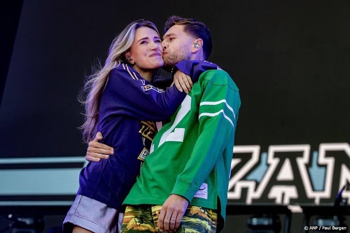 Suzan en Freek gaan met zwangerschapsverlof 