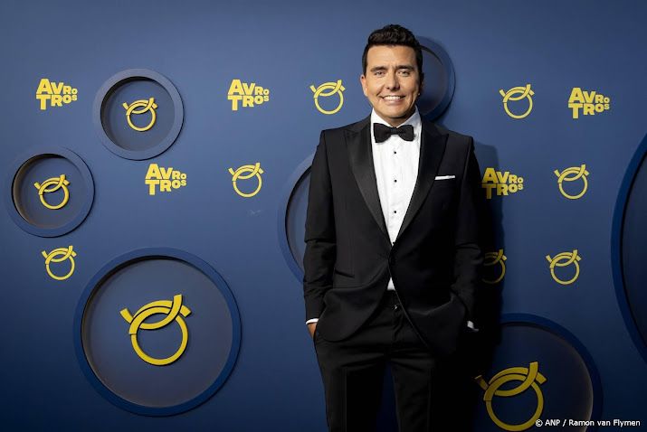 Jan Smit ontvangt Gouden Plaat voor single Tranquilo