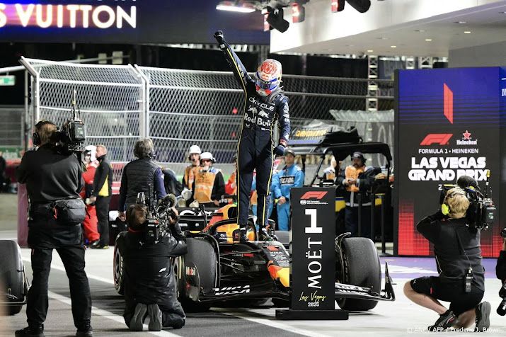 Verstappen denkt niet aan titel: beter het per race te bekijken