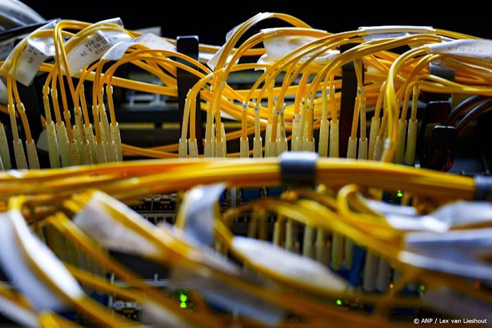 Onderzoek: bedrijven kwetsbaar voor uitval stroom en internet