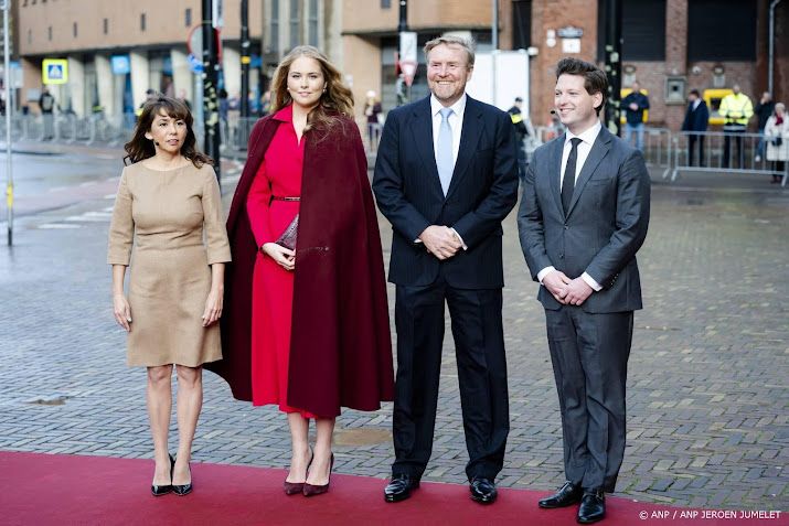 Koning ontvangt Tweede Kamervoorzitter voor kennismakingsgesprek