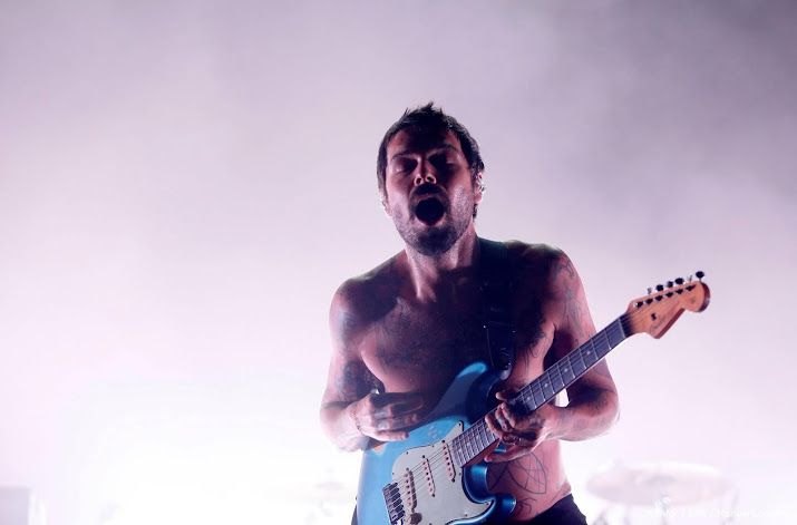 Biffy Clyro moet Amerikaanse tour uitstellen na fout met visum
