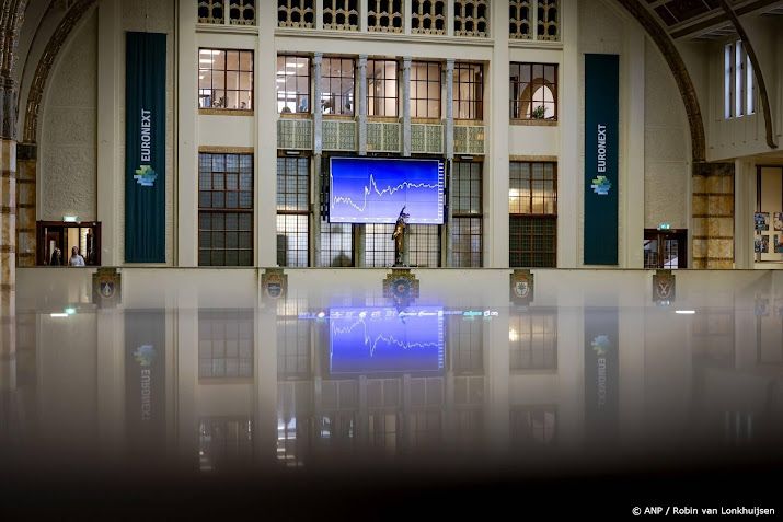 Weinig beweging op Damrak op laatste handelsdag november