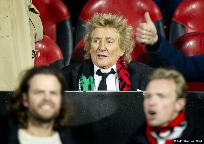 Rod Stewart viert verjaardag zoon Alastair in Rotterdamse Kuip 