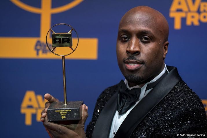 Fernando Halman reikt eerste Gerwin Visser Award uit