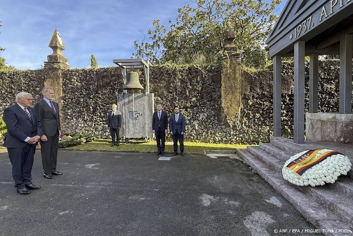 Koning Felipe en Steinmeier herdenken slachtoffers Guernica