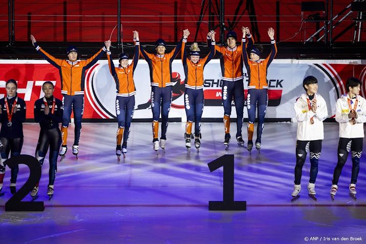 Nederlandse shorttrackers winnen gemengde aflossing in Dordrecht