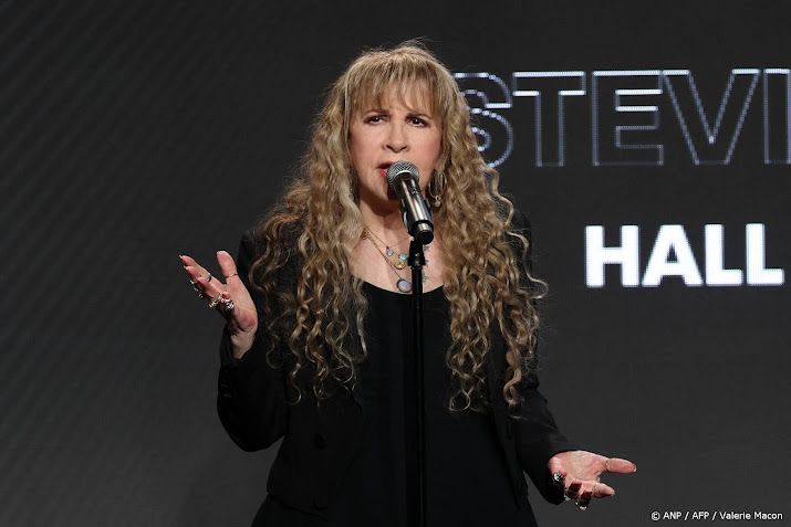 Stevie Nicks vond steun in nieuwe muziek tijdens herstel