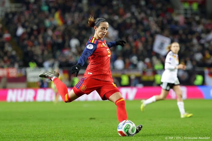 Bonmatí breekt kuitbeen en staat maanden aan de kant