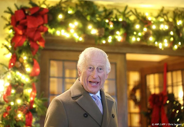 Oude gordijnen koning Charles verwerkt tot kerstsokken