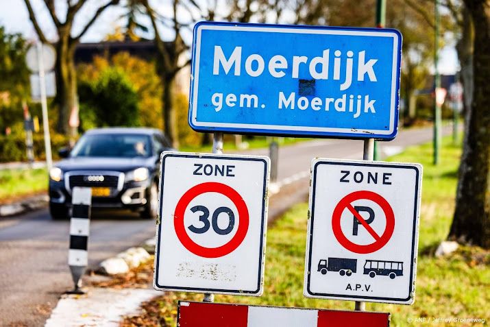 Besluit over verdwijnen dorp Moerdijk halfjaar uitgesteld