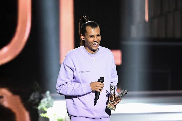 Stromae krijgt eredoctoraat van Vrije Universiteit Brussel