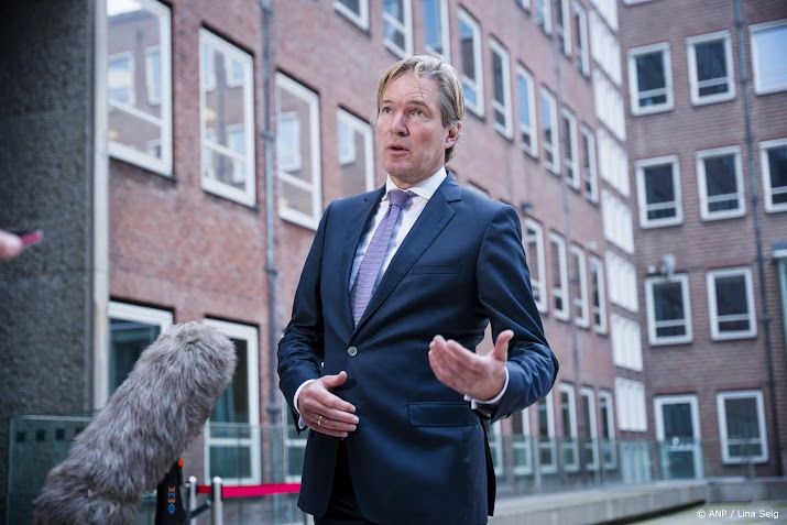 Minister: Halsema wil 'terecht' onderzoek naar vuurwerk in ArenA