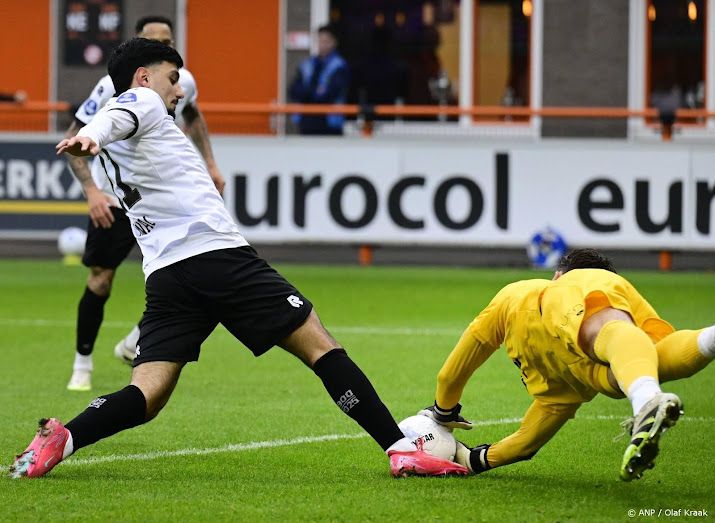NEC na winst bij FC Volendam op derde plaats Eredivisie