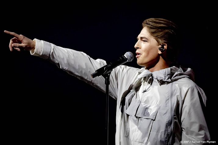 Antoon en Zoë Livay bij Koningsdagfestival in Kralingse Bos  