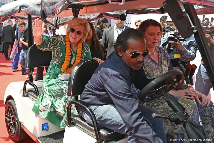 Prinses Astrid stopt met economische missies om gezondheid