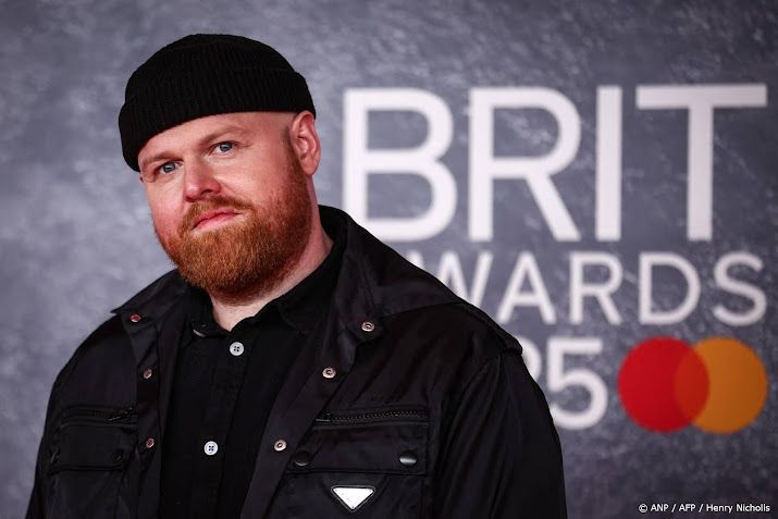 Tom Walker ervaart liedjes schrijven als therapie 