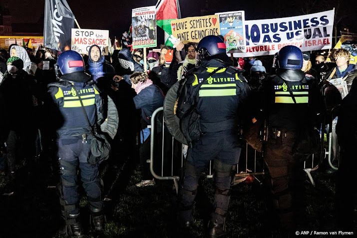 Nog vijf demonstranten vast na protest bij Concertgebouw