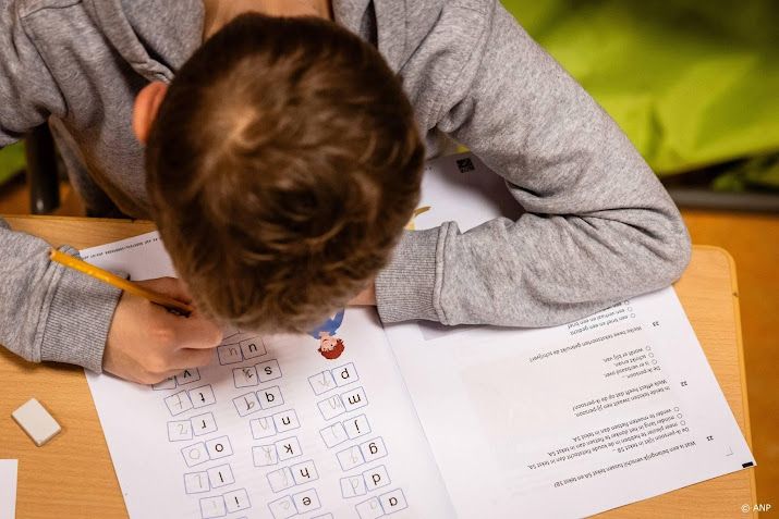 Meerderheid Kamer wil al in 2027 één landelijke doorstroomtoets 