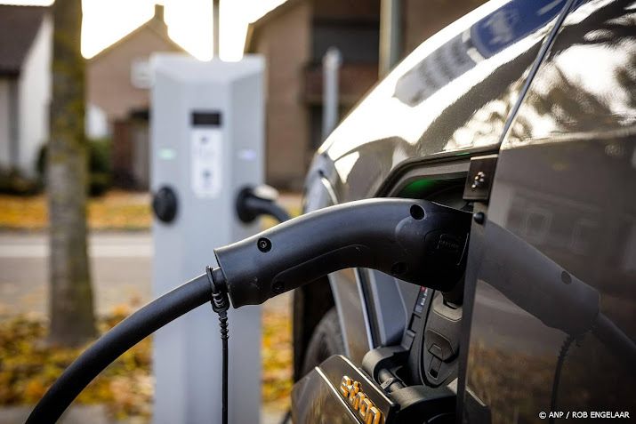 Planbureaus zien toename autogebruik door elektrische auto