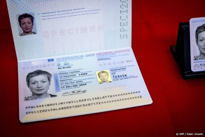 Kabinet wil VOG voor ambtenaren die paspoorten uitgeven