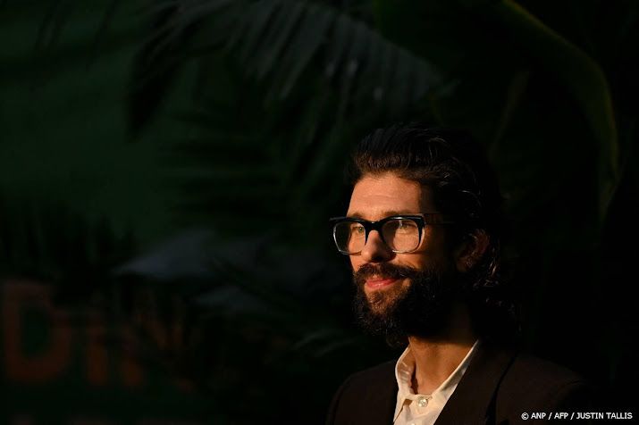 Ben Whishaw: gays moeten op hetero-manier sexy zijn voor succes