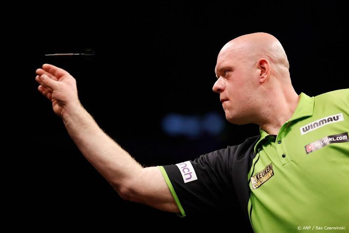 Van Gerwen moeizaam naar tweede ronde van WK darts 