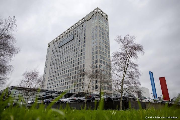 Boeren verzamelen bij provinciehuis Utrecht voor protest