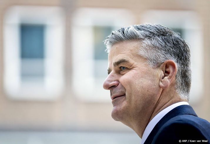 Staatssecretaris: voldoende voor Nederlands niet verplicht maken