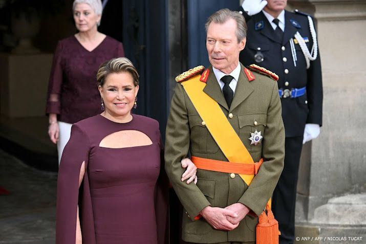 Groothertogin Maria Teresa deelt oude kerstfoto's van haar gezin