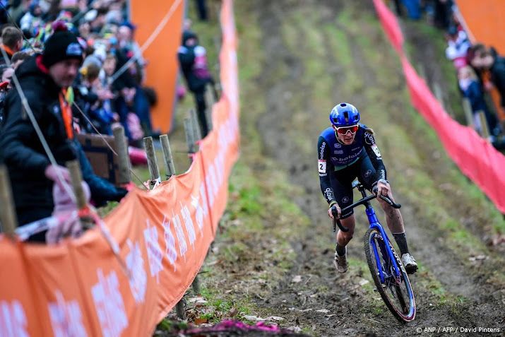 Brand wint ook wereldbeker veldrijden in Antwerpen