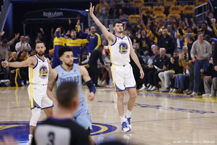 Basketballer Post draagt met 8 punten bij aan zege Golden State