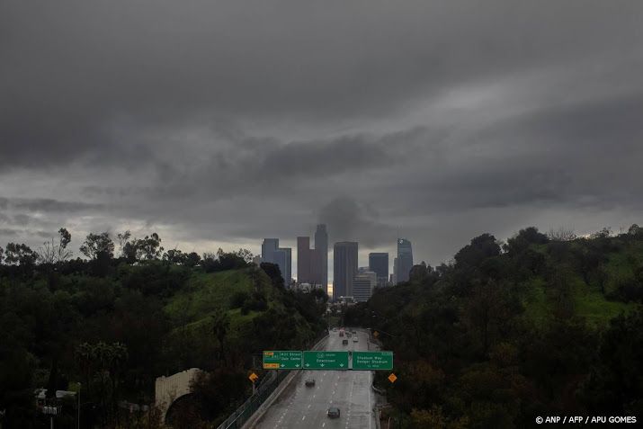 Noodtoestand rond Los Angeles om storm die 'groot gevaar' brengt