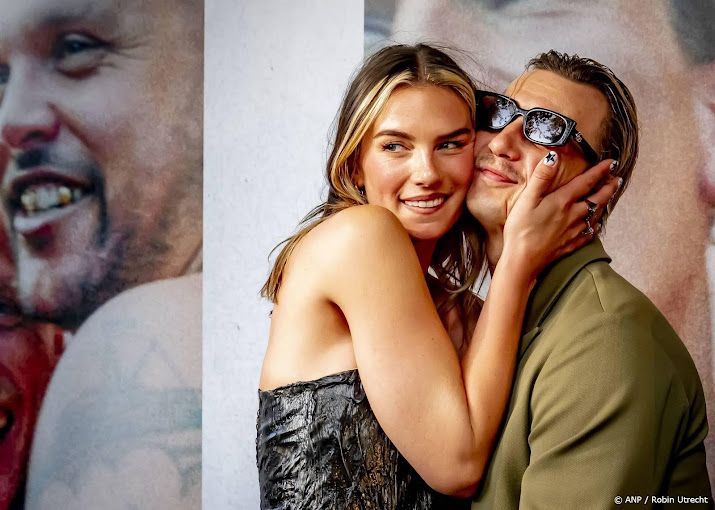 Maan en Karel vieren kerst in Japan