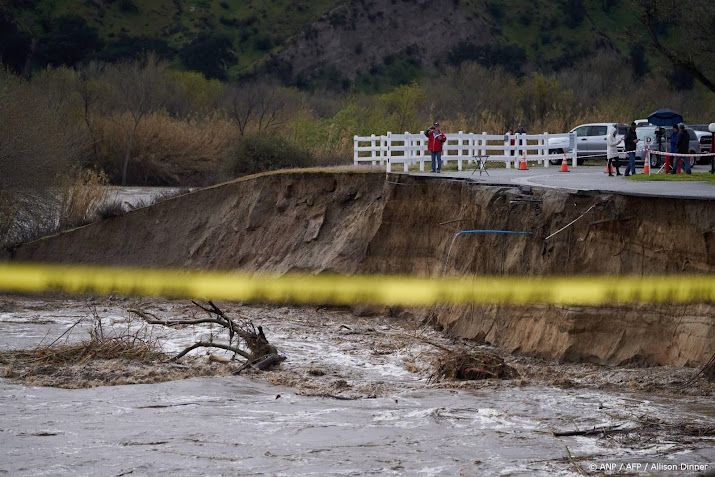 Meerdere doden door stormen en overstromingen in Californië