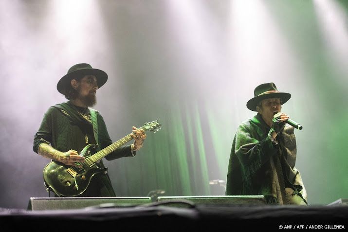 Zanger en leden van Jane's Addiction schikken rechtszaak