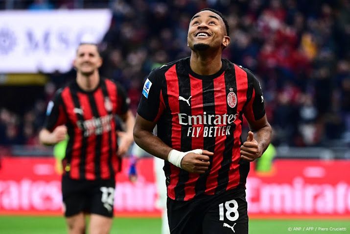 AC Milan voorlopig koploper in Serie A na zege op Hellas Verona